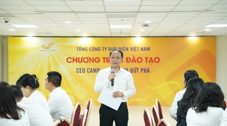 Bế giảng Khóa 3 chương trình đào tạo “CEO CAMP – Lãnh đạo bứt phá”