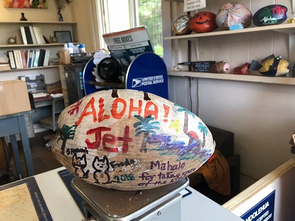 Độc đáo bưu điện duy nhất tại Hoa Kỳ chuyên giao nhận dừa