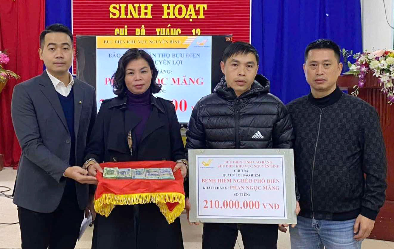 Chi trả quyền lợi bảo hiểm nhân thọ cho khách hàng tại Cao Bằng