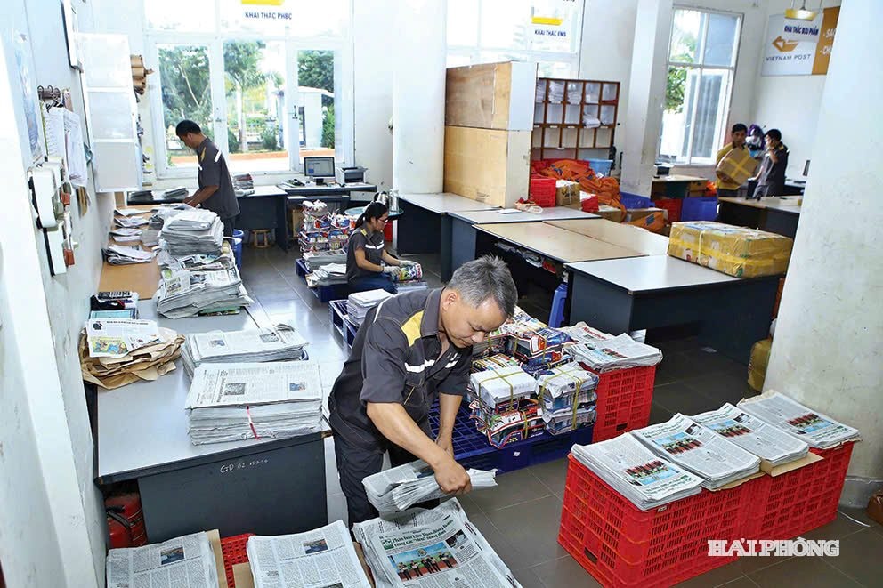 Hải Phòng: 'Cánh tay nối dài' đưa báo Đảng đến tay bạn đọc