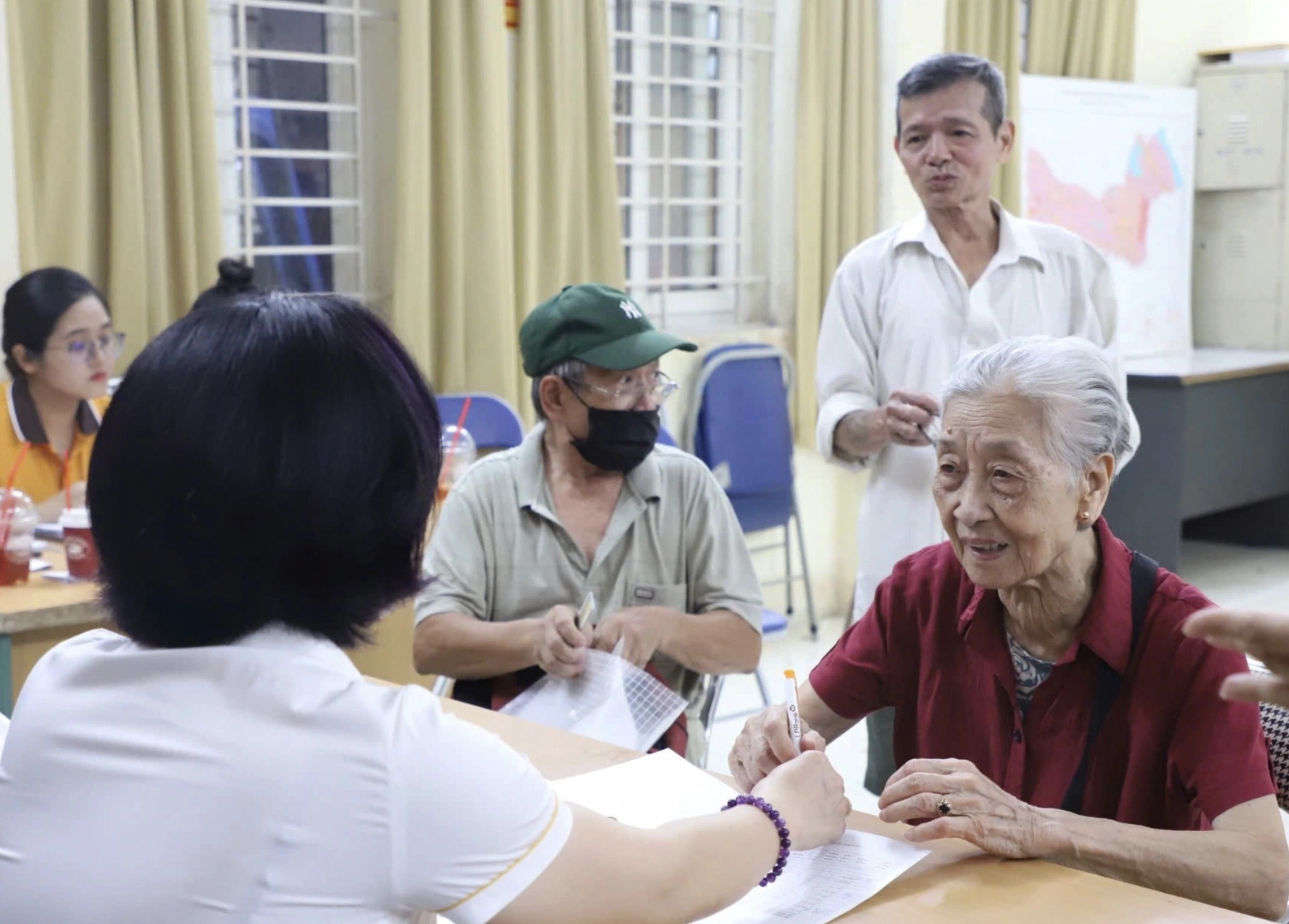 Hai phương án tăng lương hưu từ 1/7