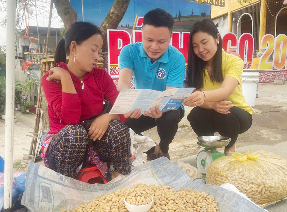 Bưu điện tỉnh Tuyên Quang ra quân tuyên truyền, phát triển người tham gia BHXH, BHYT tháng 3/2026