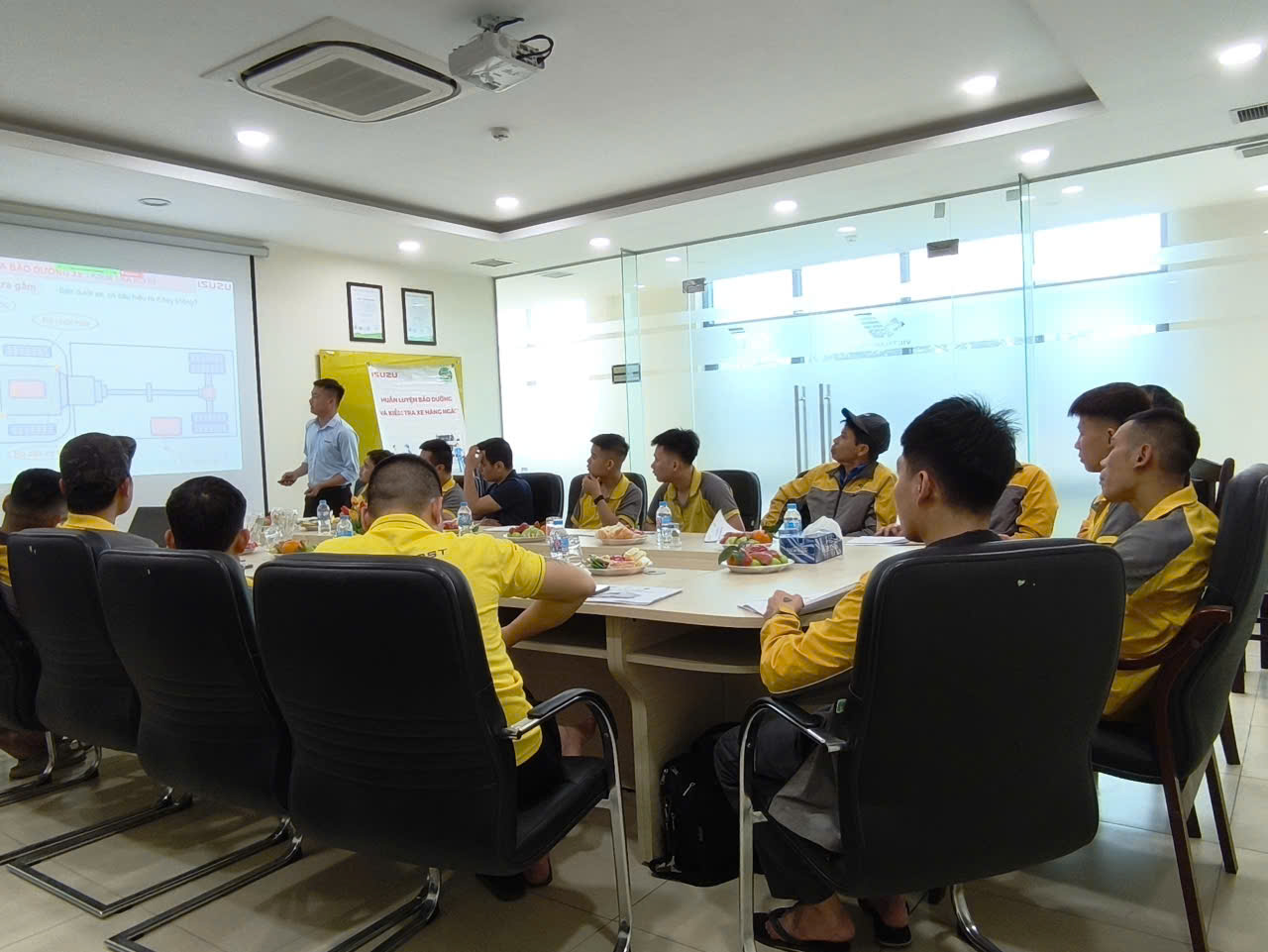 Bưu điện Hà Nội nâng cao năng lực vận hành đội xe trước áp lực chi phí và tiêu chuẩn khí thải