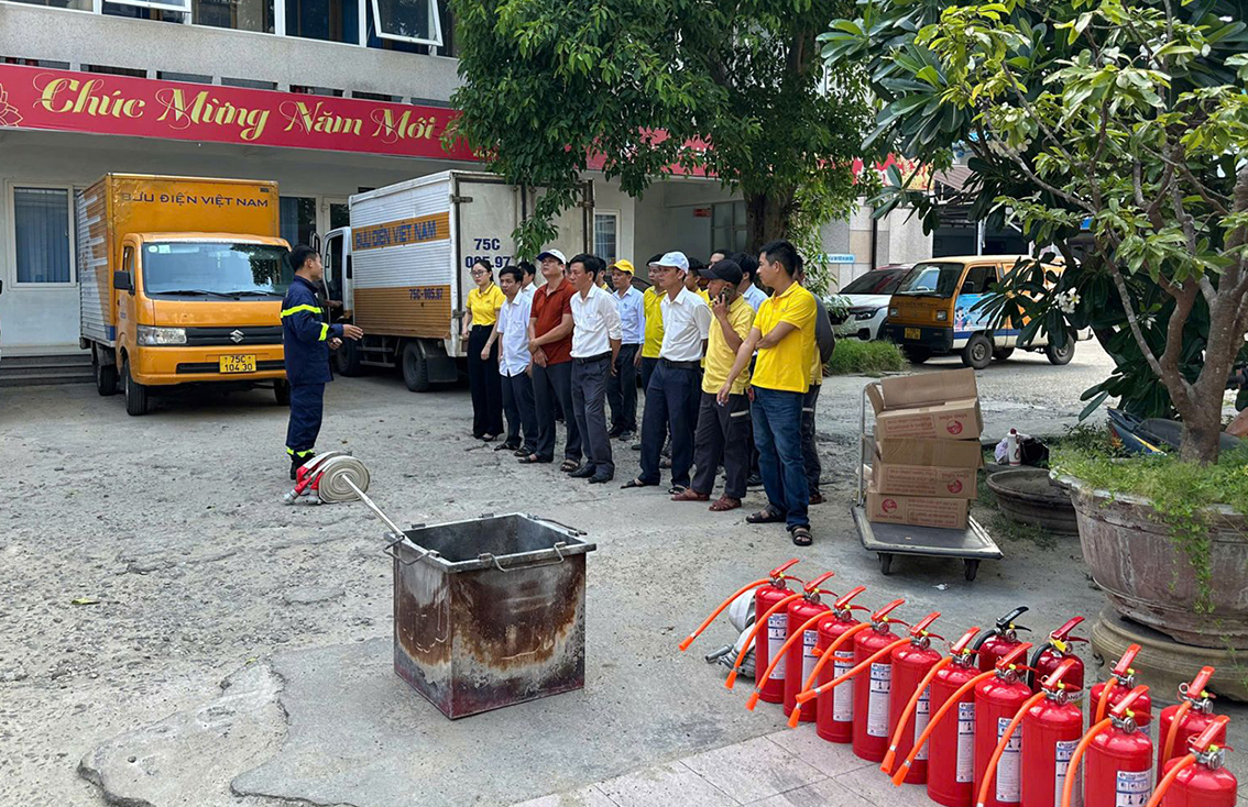 Bưu điện thành phố Huế tổ chức huấn luyện nghiệp vụ PCCC&CNCH năm 2026
