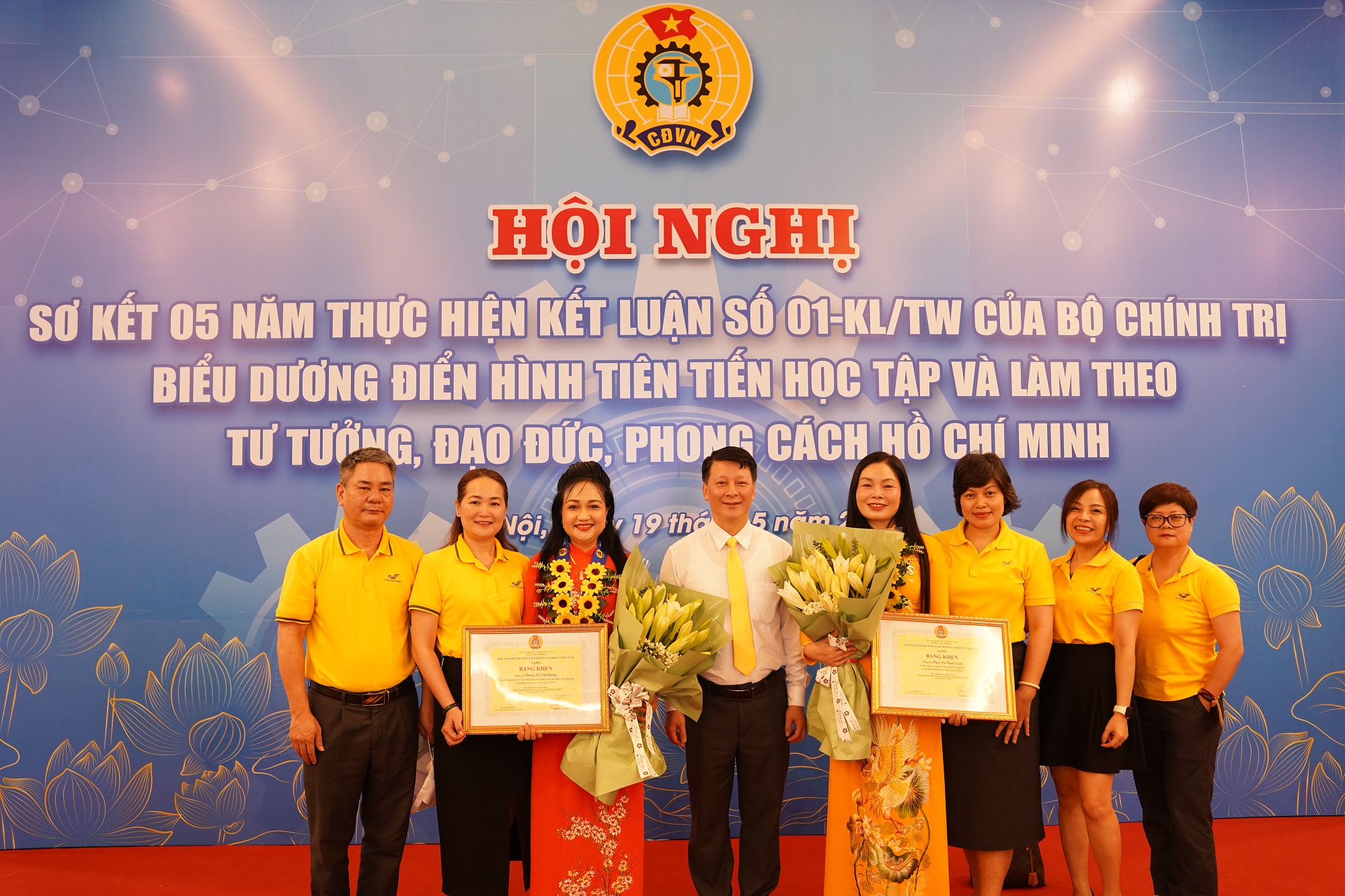 Bưu điện Việt Nam có 2 cá nhân được vinh danh điển hình tiên tiến học tập và làm theo tư tưởng, đạo đức, phong cách Hồ Chí Minh