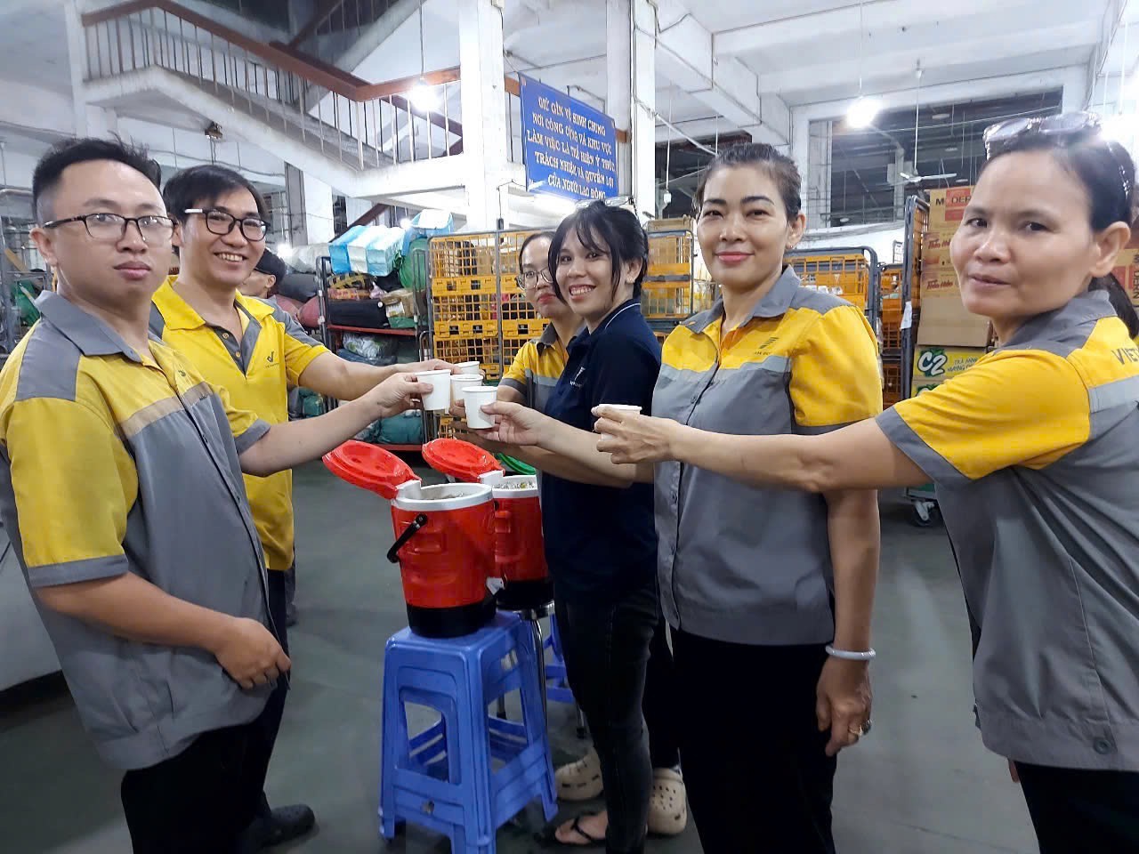 Công đoàn Bưu điện Việt Nam – Điểm tựa vững chắc chăm lo người lao động trong mùa nắng nóng năm 2026