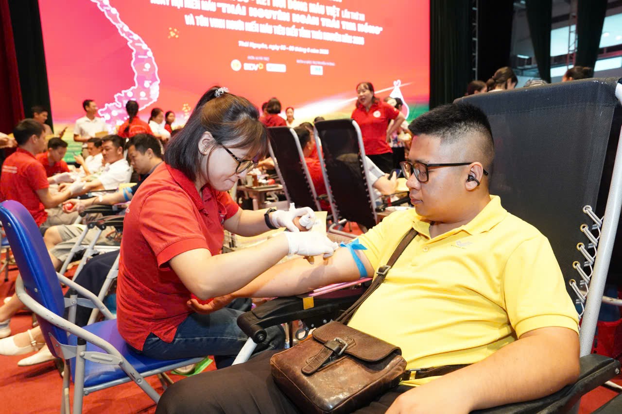 Bưu điện tỉnh Thái Nguyên tham gia hiến máu tình nguyện năm 2026
