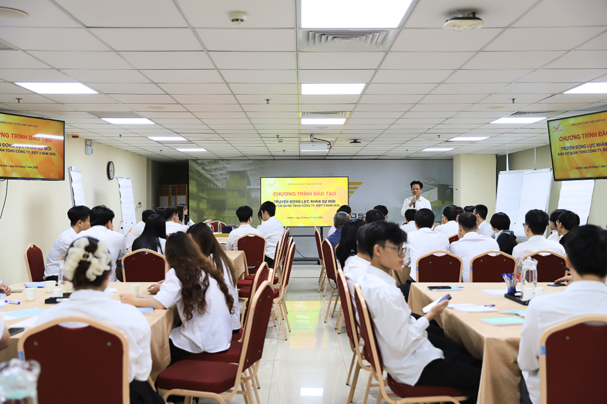 Bưu điện Việt Nam khai giảng lớp đào tạo hội nhập “Truyền động lực nhân sự mới” đợt 3 năm 2026