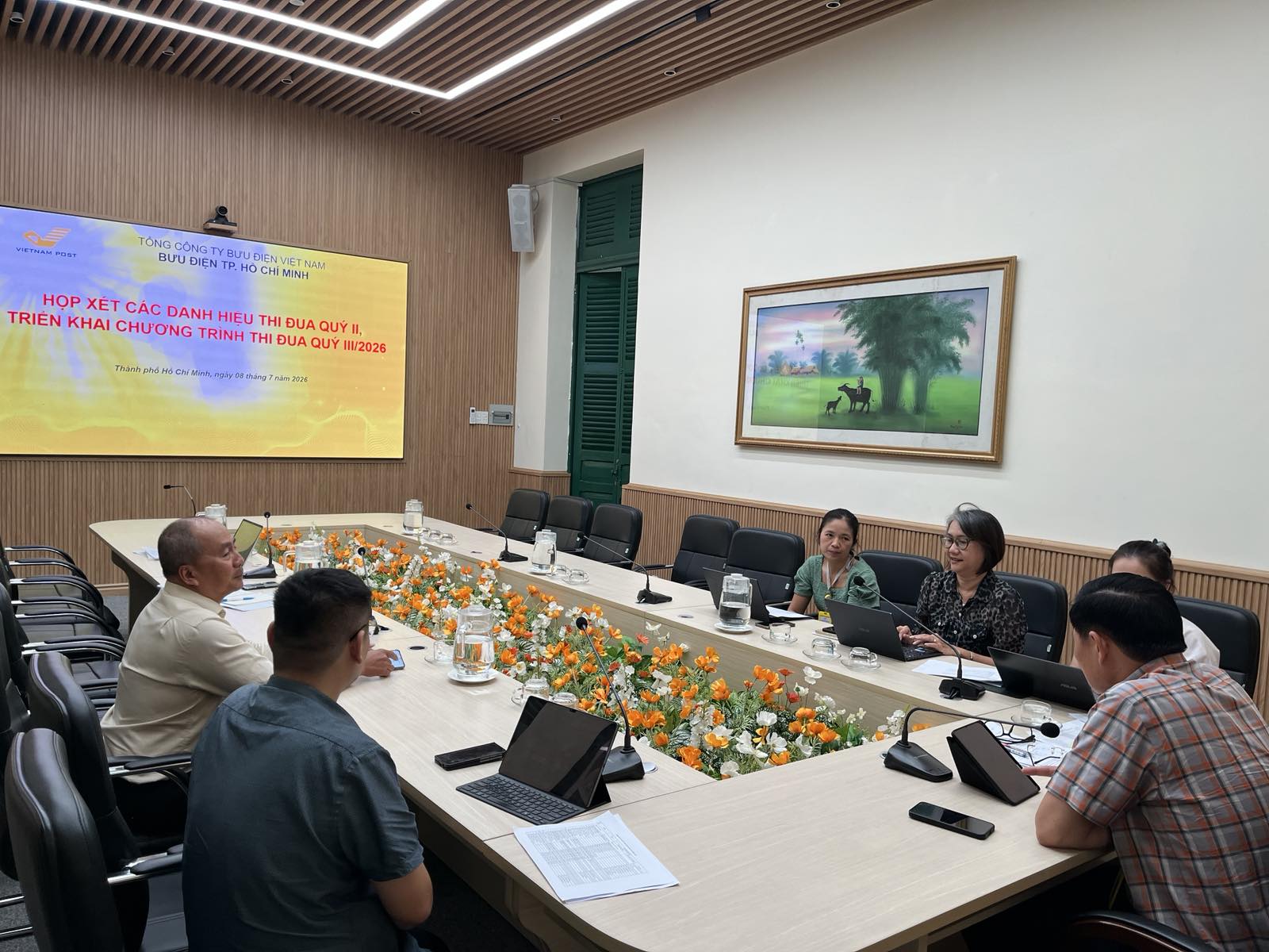 Bưu điện TP. Hồ Chí Minh tôn vinh điển hình thi đua Quý II, phát động thi đua hoàn thành nhiệm vụ Quý III/2026