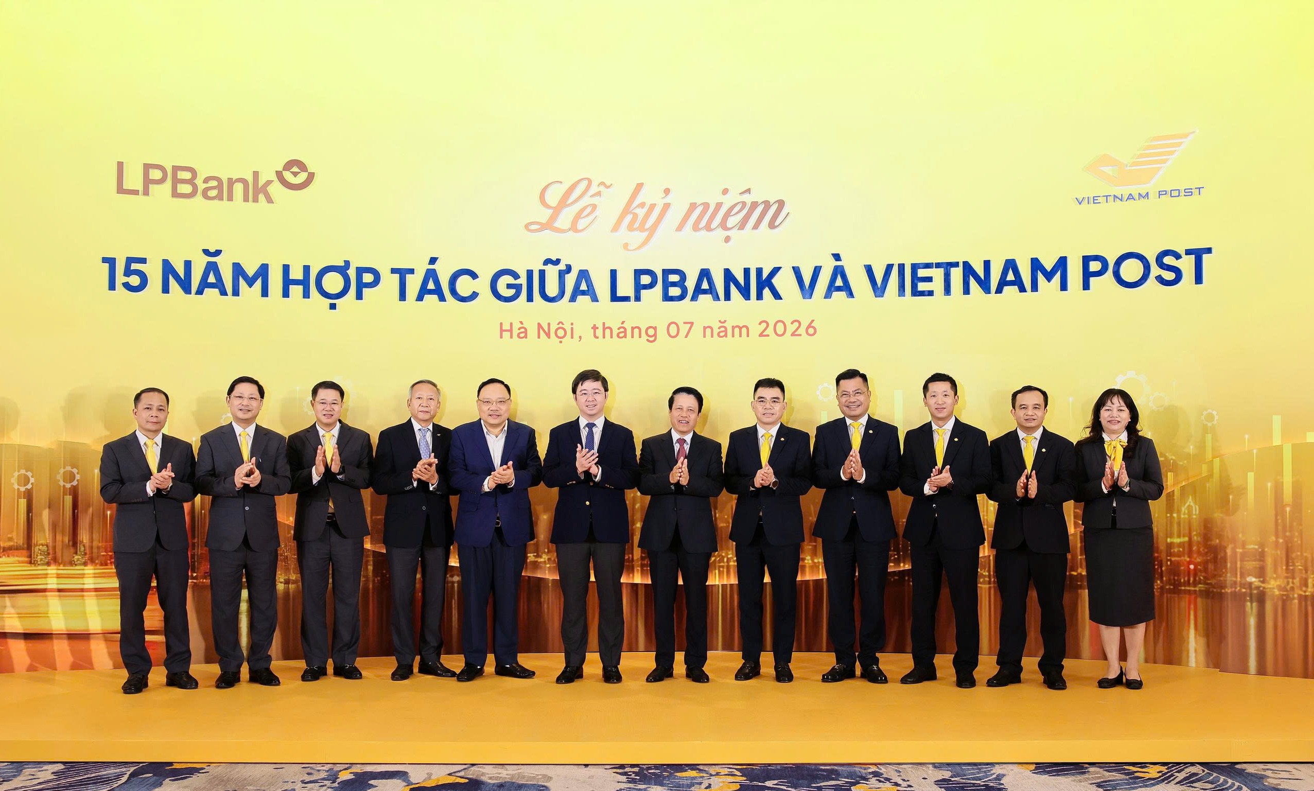 15 năm LPBank - Vietnam Post: Đồng hành kiến tạo mô hình hợp tác ngân hàng - bưu điện tiêu biểu của Việt Nam và khu vực