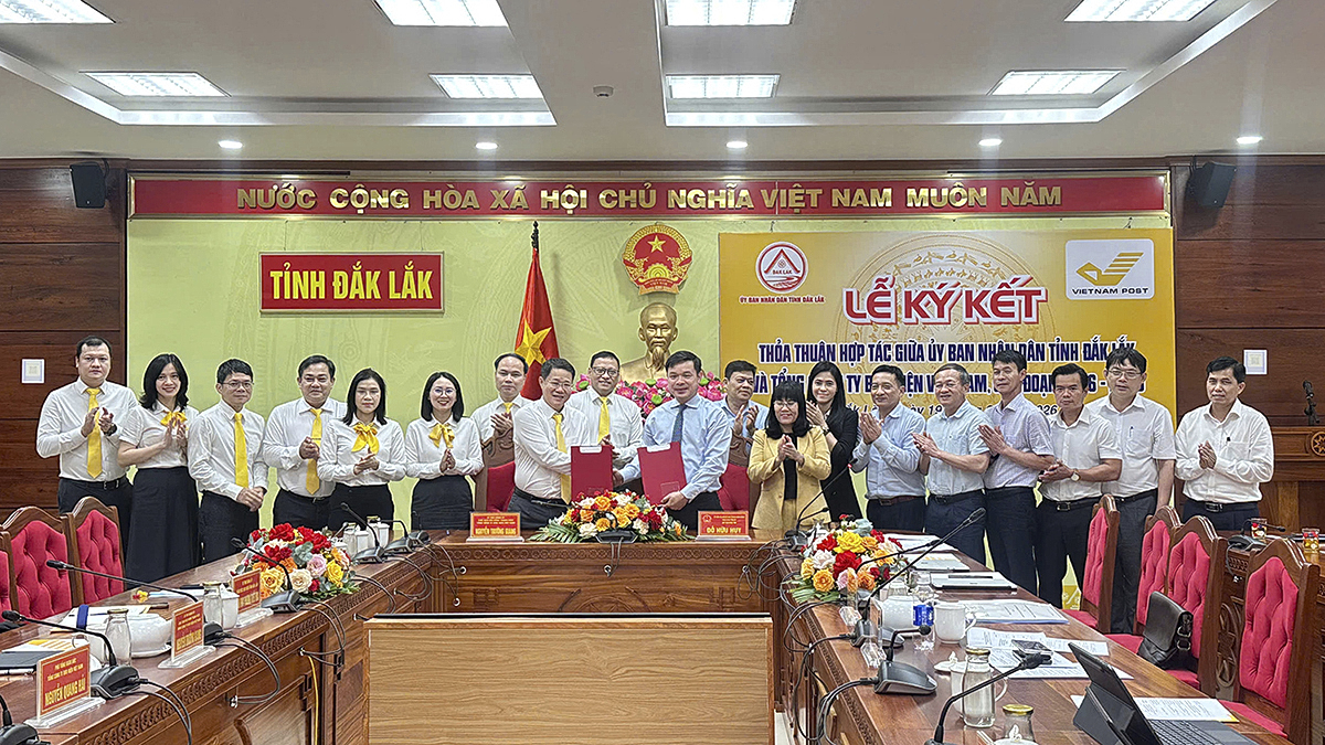 Đắk Lắk và Vietnam Post hợp tác thúc đẩy chuyển đổi số, thương mại điện tử giai đoạn 2026 - 2030