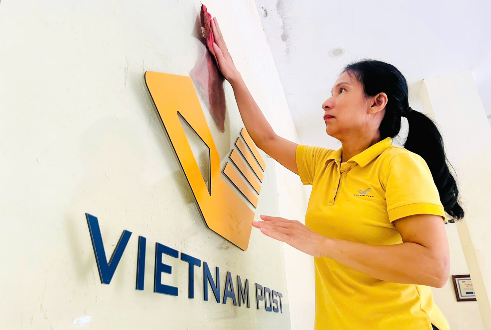 Bưu điện tỉnh Lạng Sơn khẩn trương khôi phục hoạt động sau mưa lũ