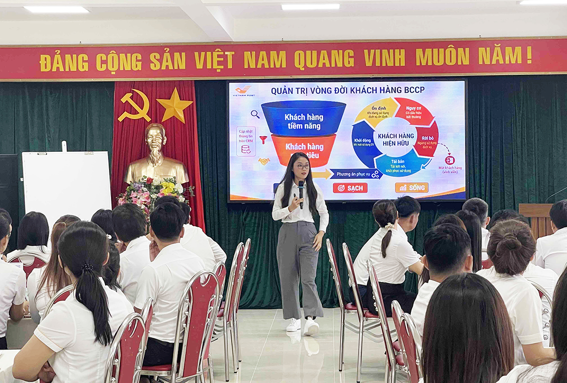 Bưu điện tỉnh Lâm Đồng huấn luyện lực lượng kinh doanh Bưu chính chuyển phát
