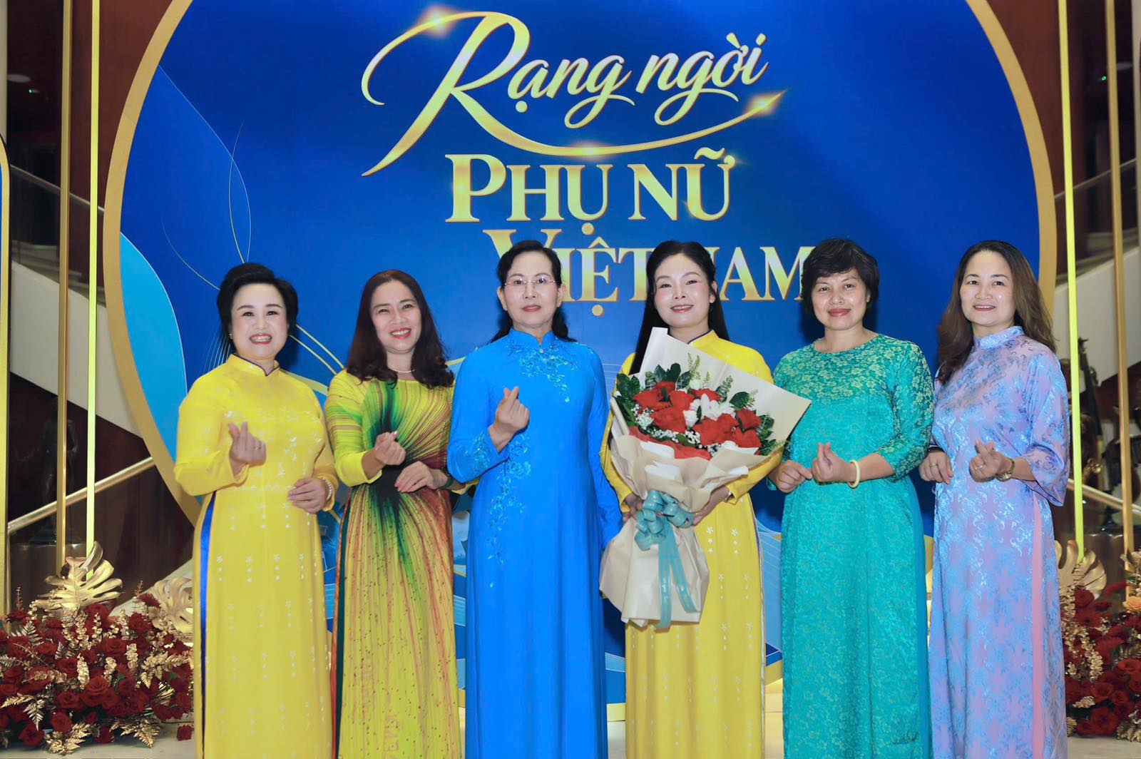 Tập thể nữ Bưu điện tỉnh Lạng Sơn vinh dự nhận Giải thưởng Phụ nữ Việt Nam năm 2026