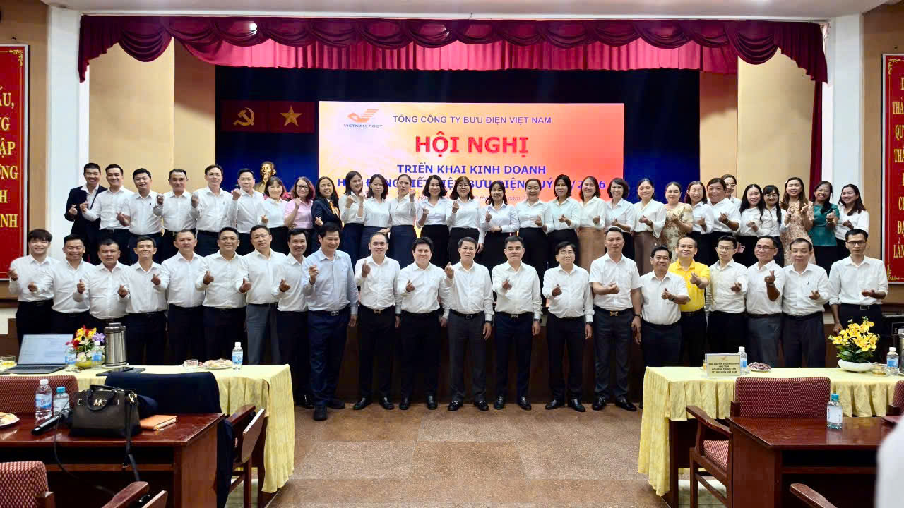 Vietnam Post và LPBank tăng cường phối hợp, thúc đẩy kinh doanh Tiết kiệm Bưu điện tại TP. Hồ Chí Minh