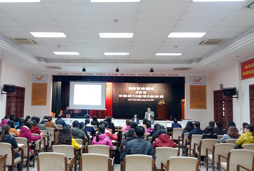 Bưu điện tỉnh Thừa Thiên Huế tổ chức đào tạo kinh doanh dịch vụ Bưu chính quốc tế