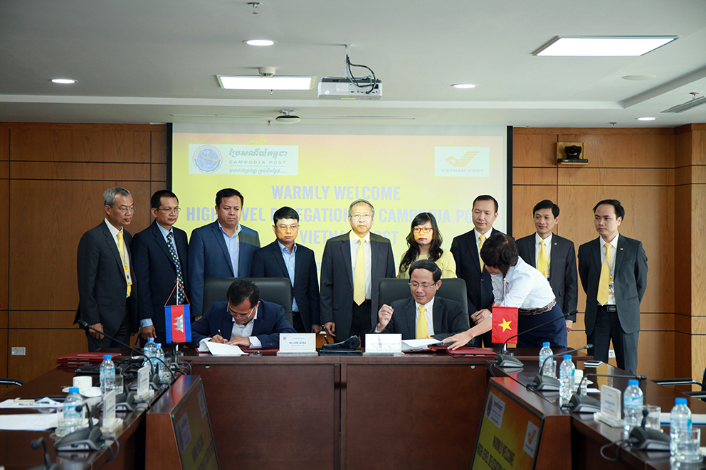 Bưu điện Việt Nam đẩy mạnh hợp tác với Bưu chính Campuchia