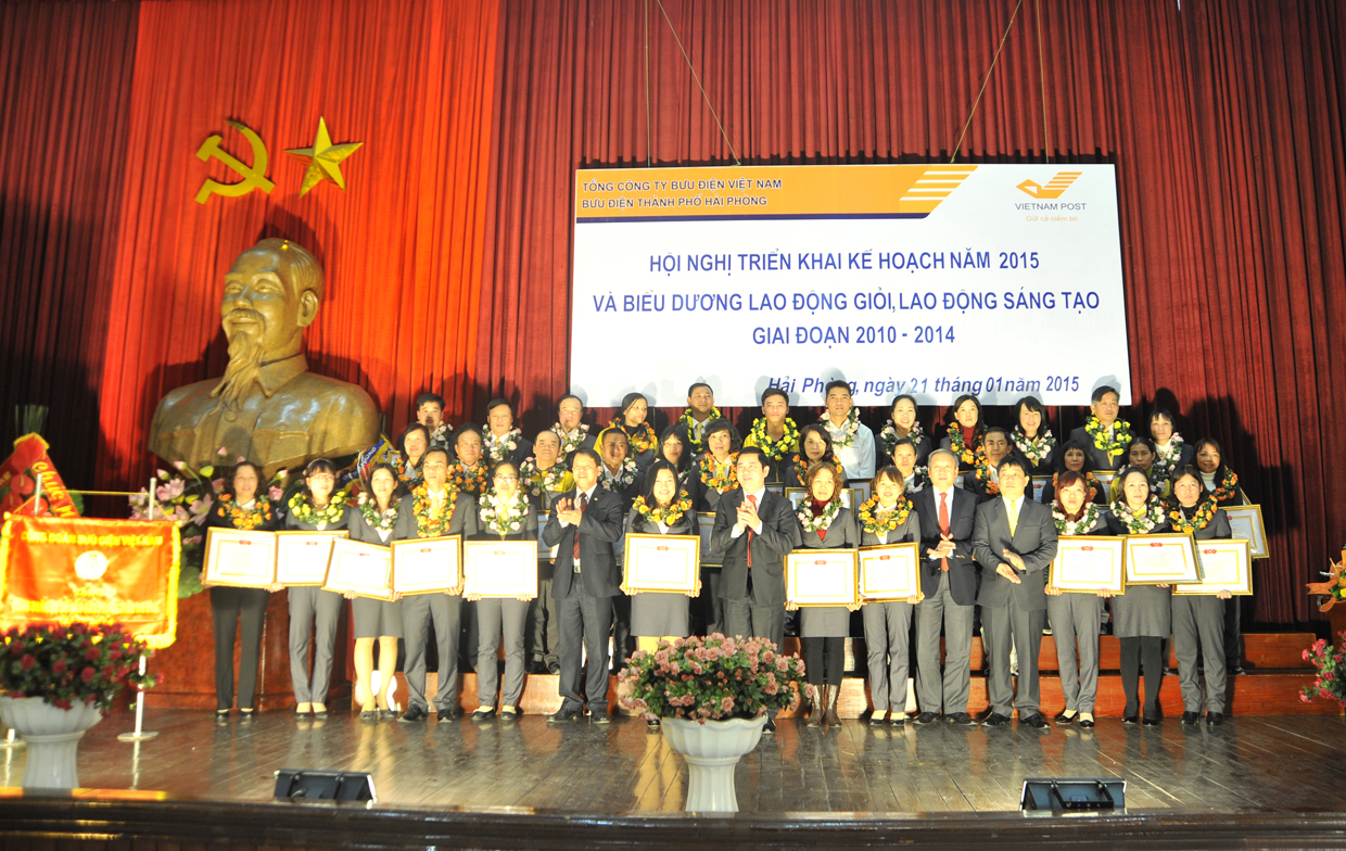 Bưu điện TP Hải Phòng quyết tâm hoàn thành xuất sắc nhiệm vụ sản xuất kinh doanh năm 2015
