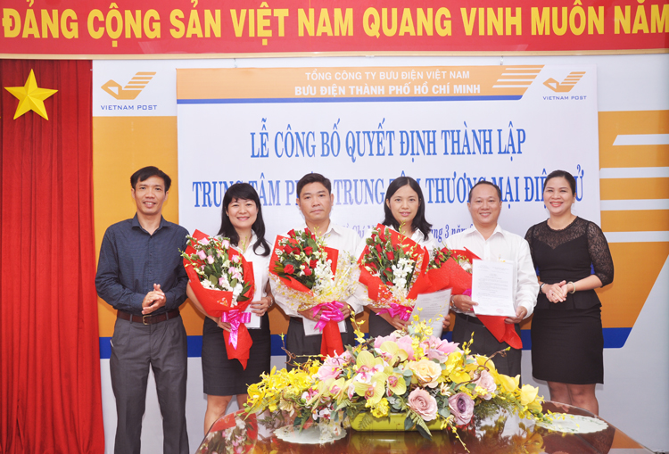 Bưu điện TP. Hồ Chí Minh thành lập 05 trung tâm chuyển phát và kinh doanh