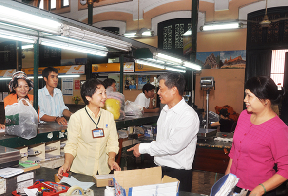 Thứ trưởng Bộ Thông tin & Truyền thông Nguyễn Thành Hưng thăm và làm việc với Bưu điện TP. Hồ Chí Minh