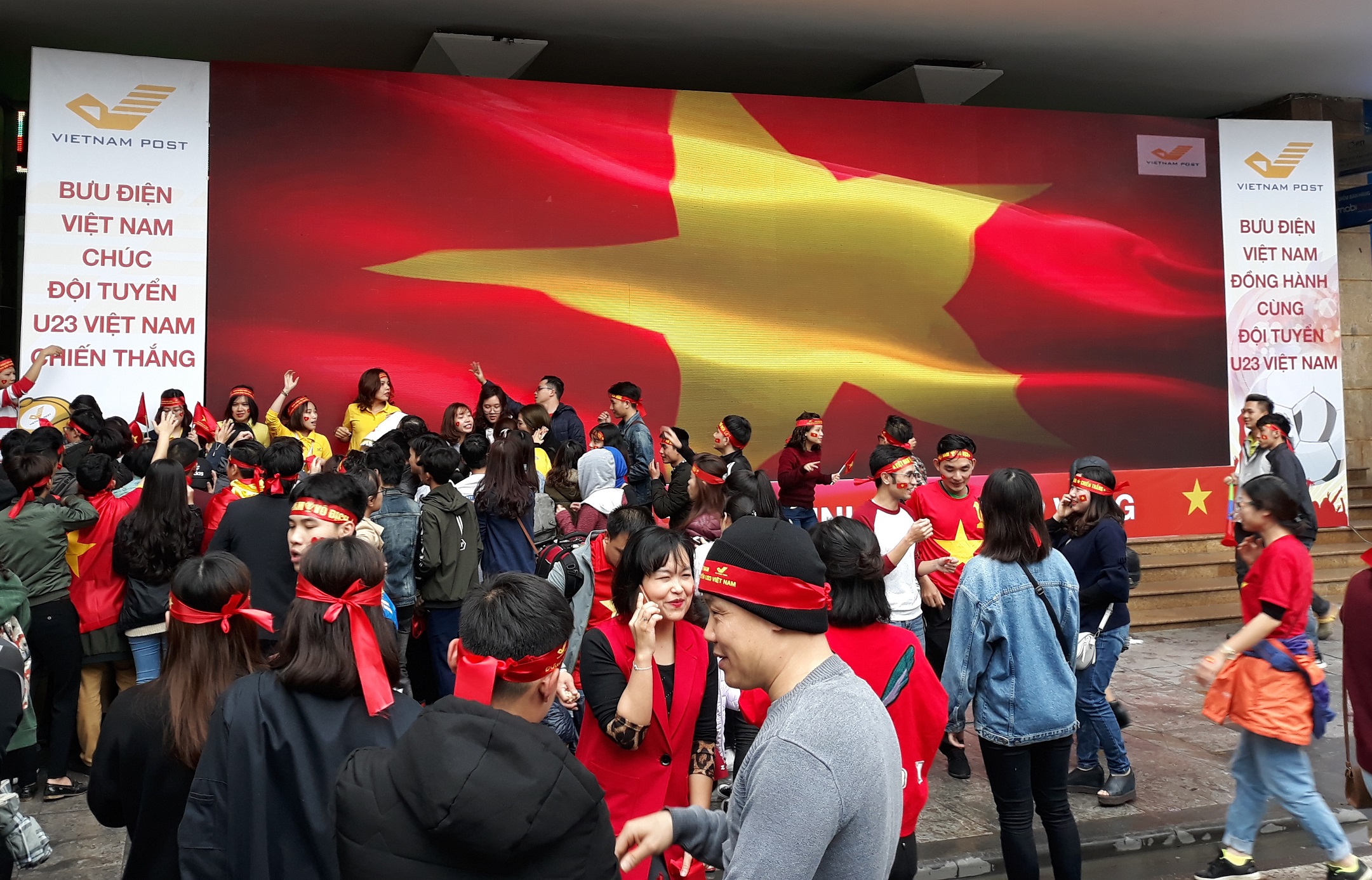 Vietnam Post set up for thousands of fans to watch the Vietnam National U-23 Football Team