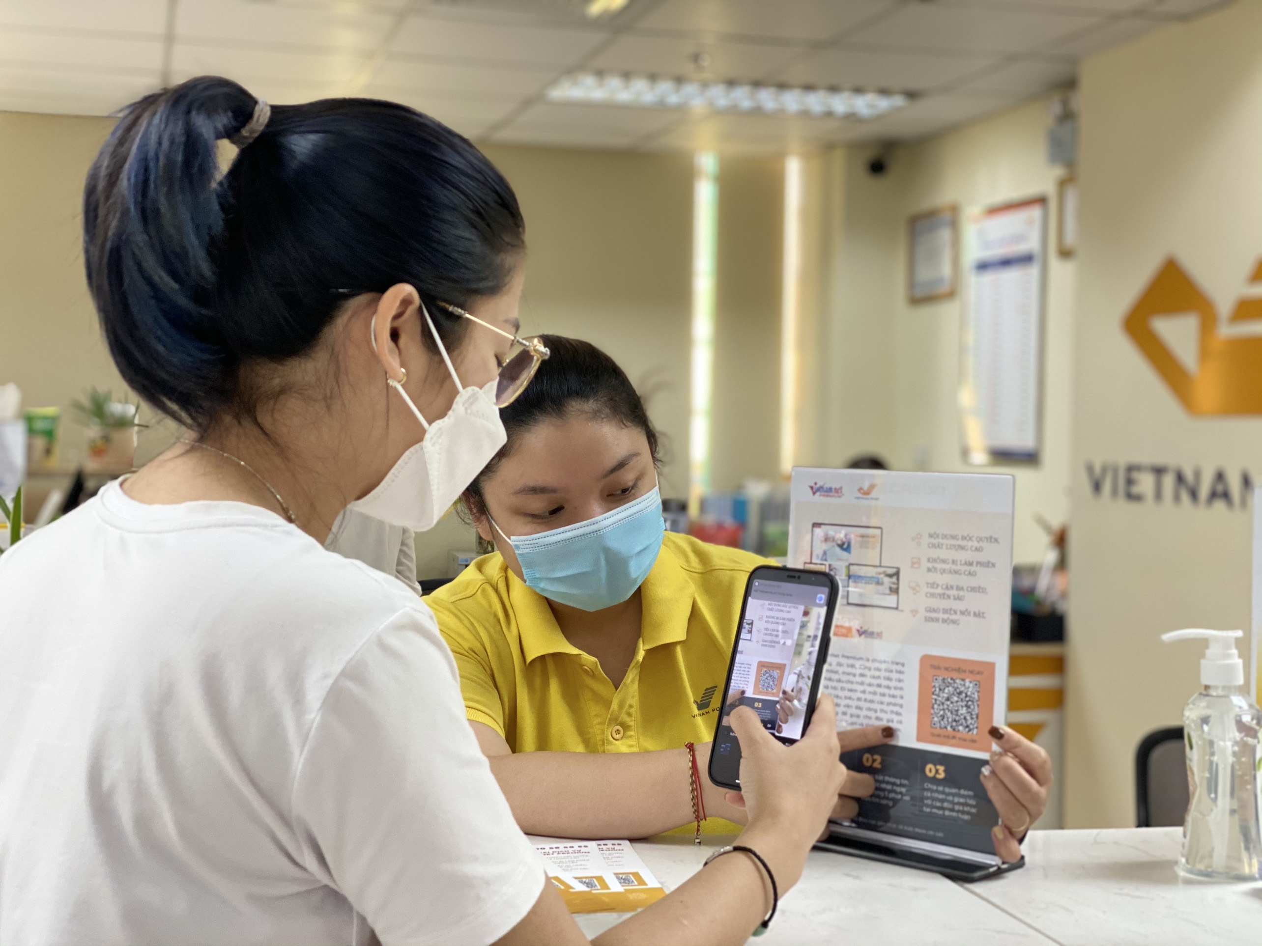 Thu phí báo điện tử qua Bưu điện – Tại sao không?