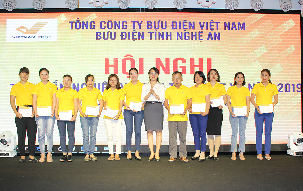 Bưu điện tỉnh Nghệ An tổ chức tập huấn “Nghiệp vụ Bưu tá – Phát xã năm 2019”