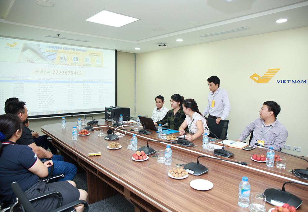 Giải đặc biệt chương trình “Chuyển tiền tài khoản – Hân hoan đón lộc” lần 3 thuộc về khách hàng tại tỉnh Bình Định