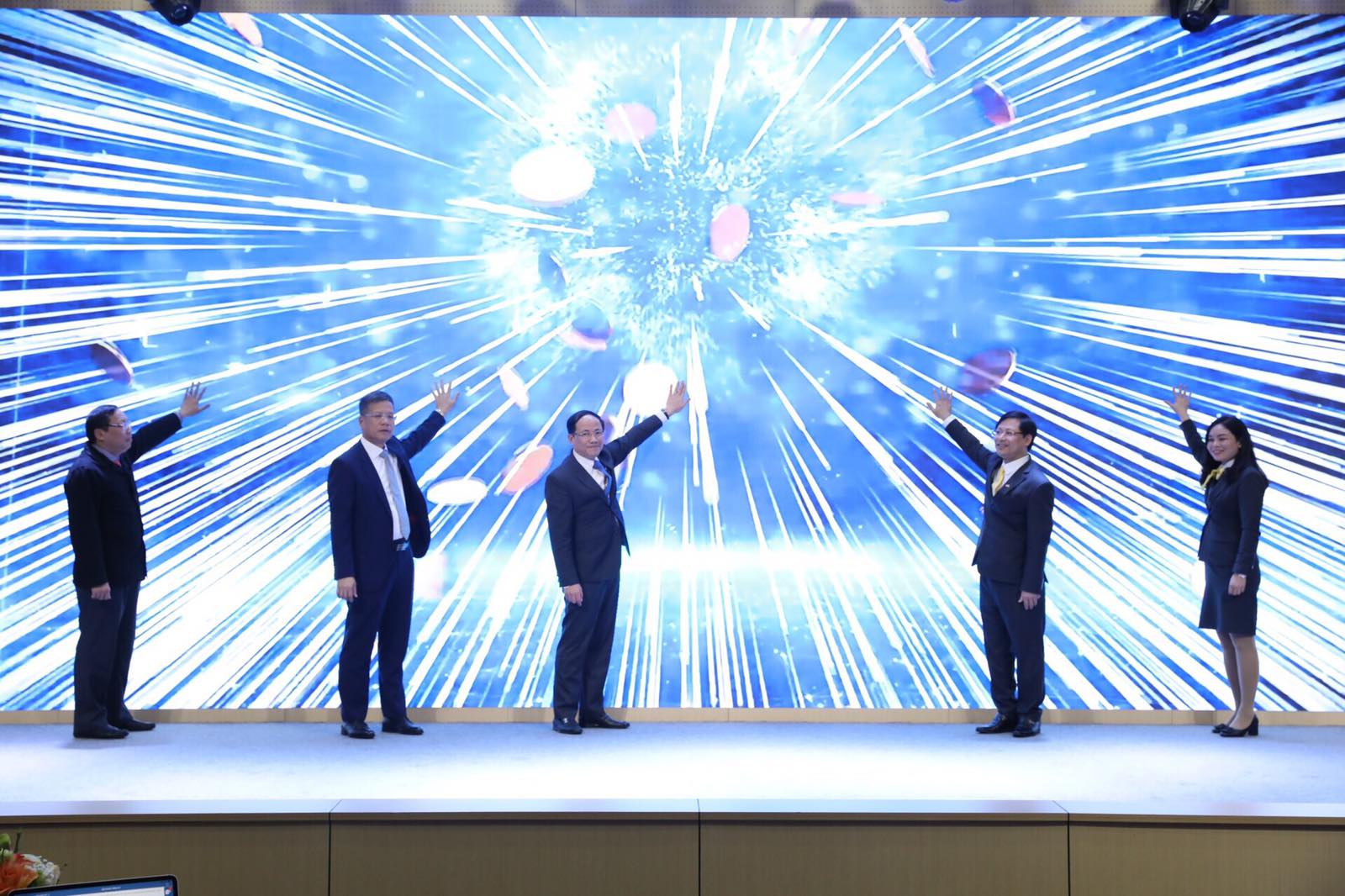 Ra mắt nền tảng thanh toán điện tử VietnamPostPay