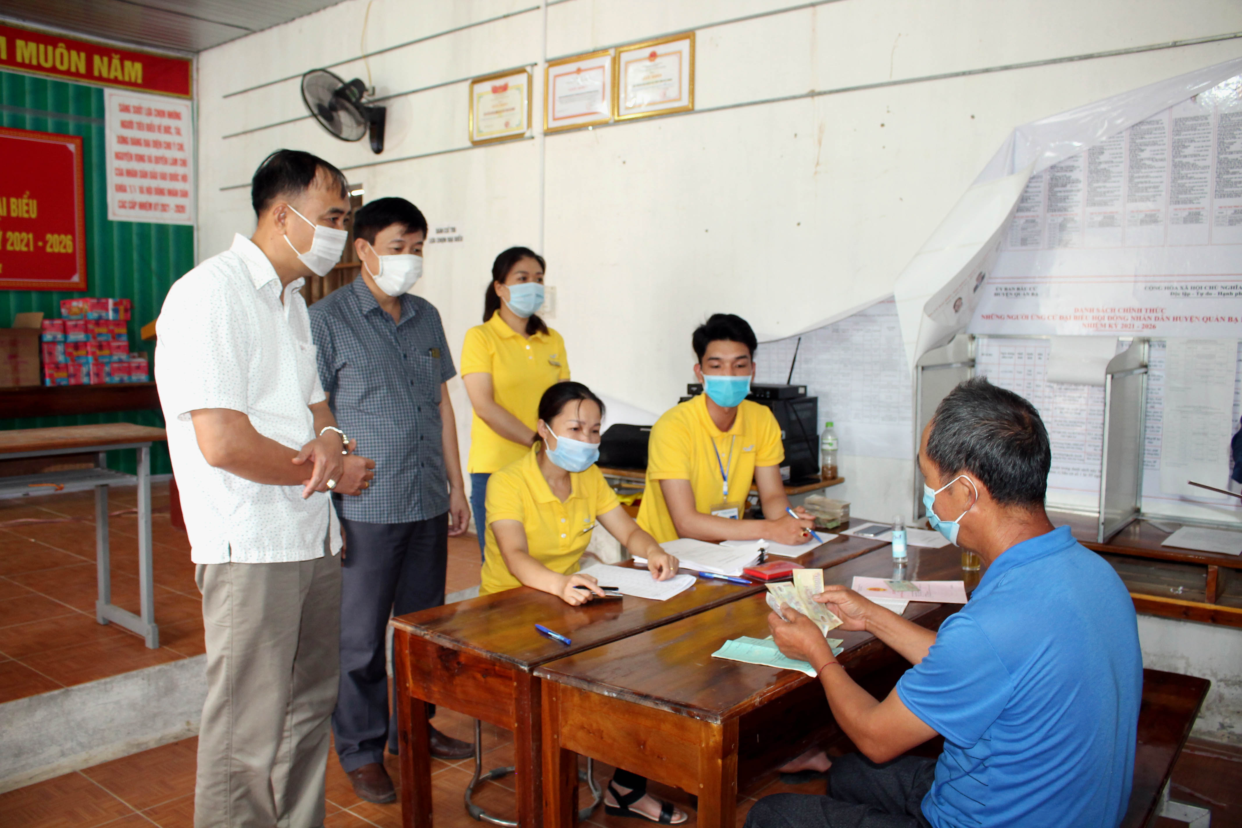 Hà Giang: Chi trả dịch vụ bảo vệ môi trường rừng cho người dân hai thôn Thượng Sơn và Nà Chang