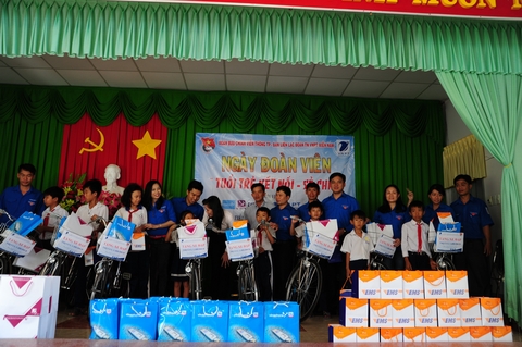 Tổng hợp báo chí ngành Bưu điện ngày 01/04/2015