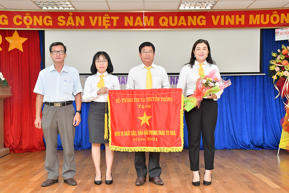 Bưu điện tỉnh Bến Tre triển khai kế hoạch và phát động phong trào thi đua năm 2022