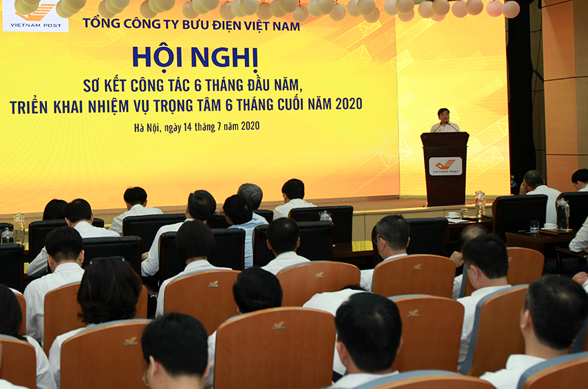 Vietnam Post gains 12,600 billion in revenue in first 6 months of 2020