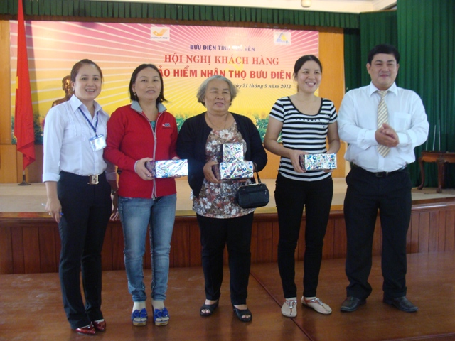 Bưu điện tỉnh Phú Yên: Kết quả tích cực trong phát triển Bảo hiểm nhân thọ 