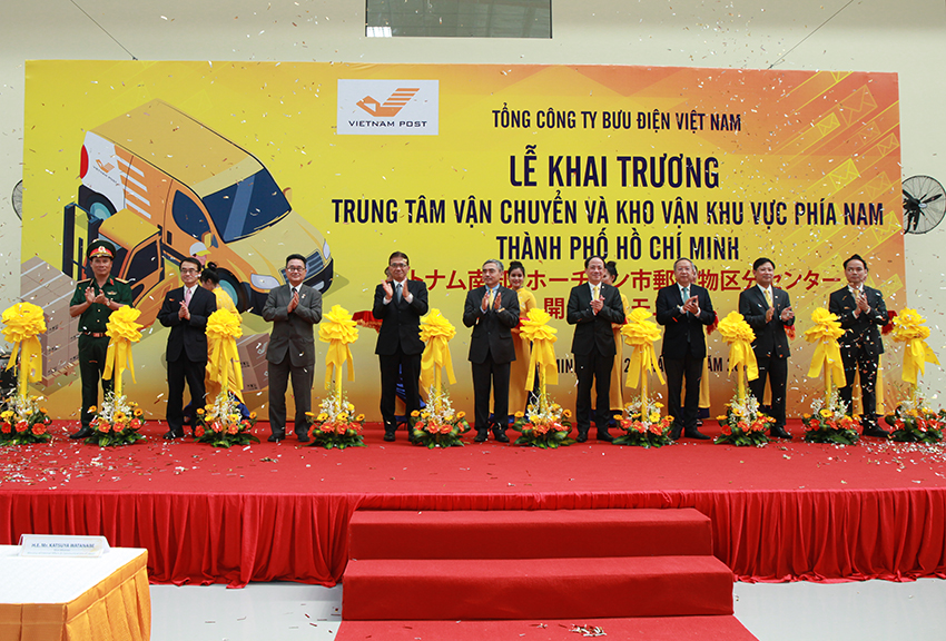 Bưu điện Việt Nam ứng dụng dây chuyền khai thác chia chọn hàng hóa tự động