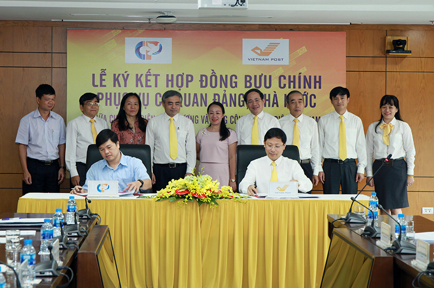 Lễ ký hợp đồng bưu chính phục  vụ cơ quan Đảng, Nhà nước