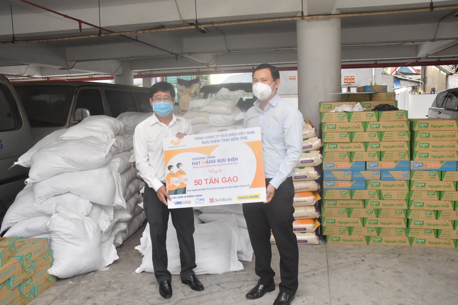 Bưu điện tỉnh Bến Tre chung sức đồng lòng trong cuộc chiến chống lại đại dịch COVID-19