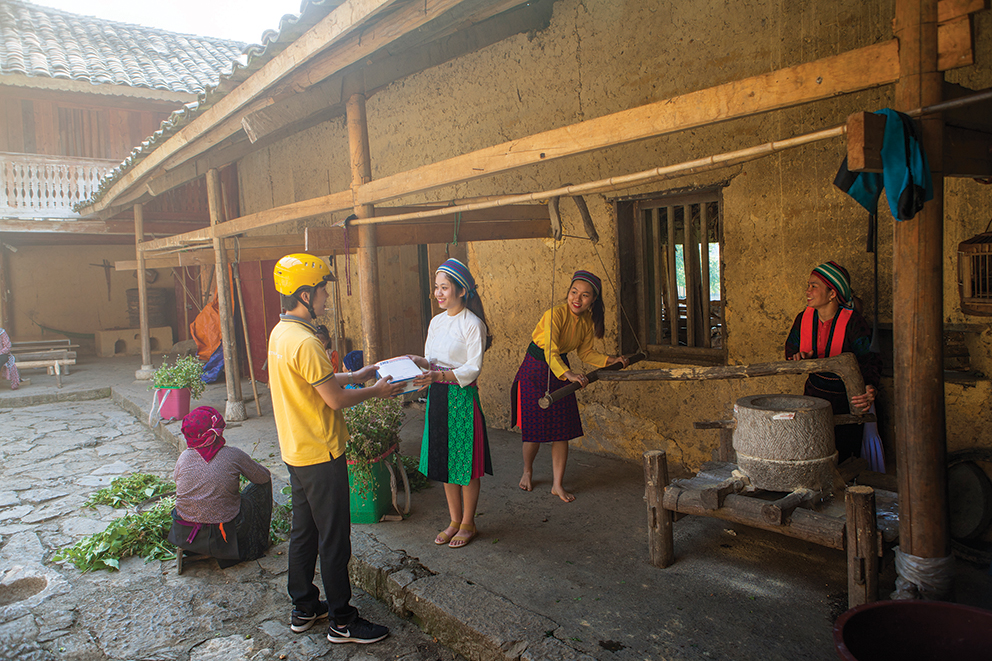 Vietnam Post promotes role of public postal network to ensure stability and security in border areas