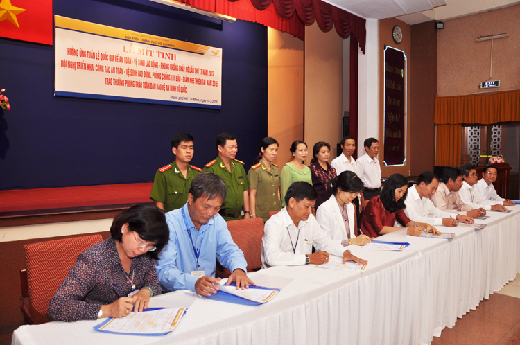 Bưu điện TP. Hồ Chí Minh triển khai công tác An toàn - Vệ sinh lao động và Phòng chống cháy nổ năm 2015