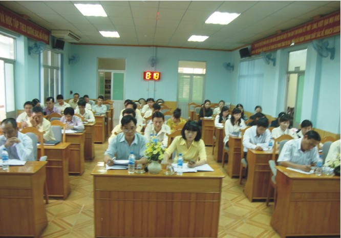 Bưu điện tỉnh Kon Tum đặt mục tiêu hoàn thành vượt mức kế hoạch năm 2014