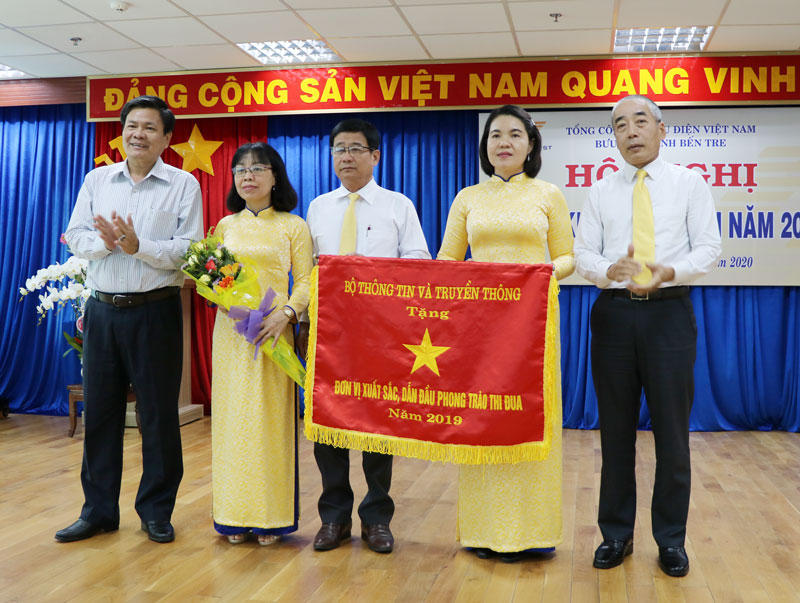 Bưu điện Bến Tre quyết tâm hoàn thành vượt mức kế hoạch năm 2020
