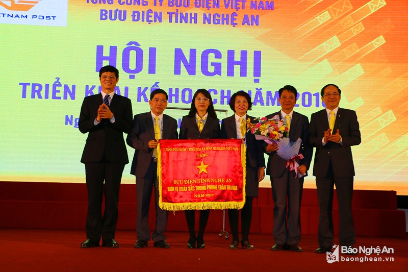 Bưu điện Nghệ An phấn đấu năm 2018 doanh thu hơn 462 tỷ đồng