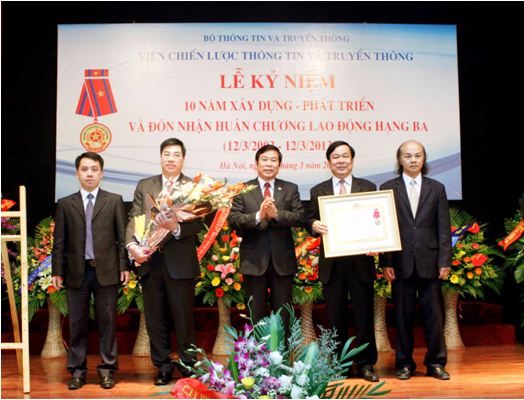 Viện Chiến lược Thông tin và Truyền thông kỷ niệm 10 năm thành lập và đón nhận Huân chương Lao động hạng Ba