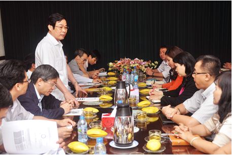 Bộ Trưởng Bộ Thông tin và Truyền thông Nguyễn Bắc Son thăm Bưu Điện TP. Hồ Chí Minh