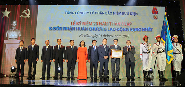 PTI đón nhận huân chương lao động hạng Nhất