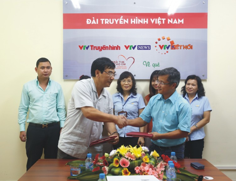 Công ty Phát hành báo chí Trung ương và Tạp chí truyền hình “bắt tay” hợp tác chiến lược.