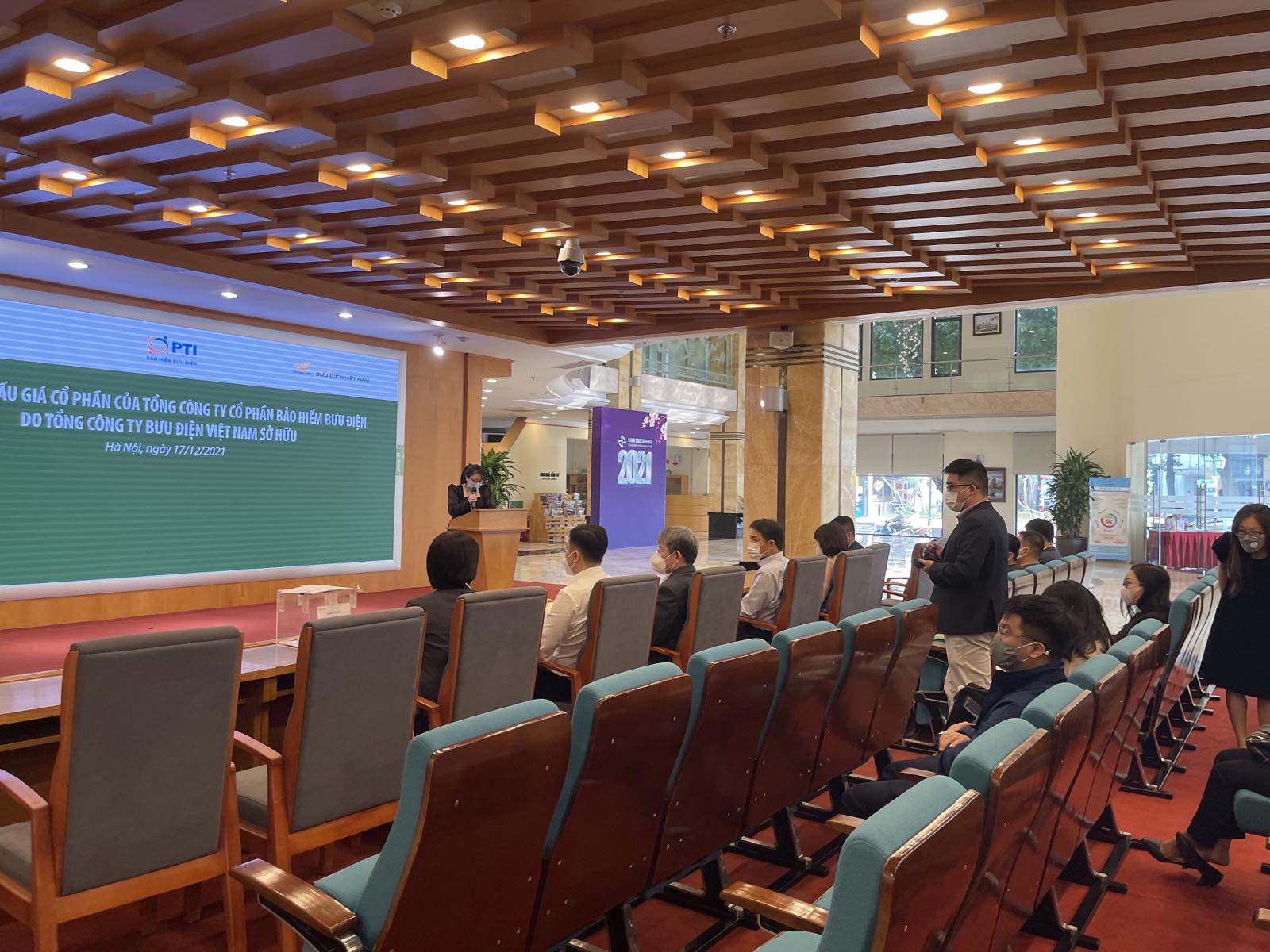 Vietnam Post đấu giá thành công cổ phần sở hữu tại Tổng công ty cổ phần Bảo hiểm Bưu điện (PTI) 