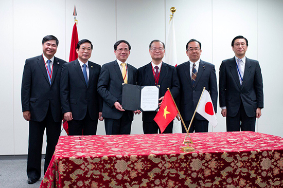 Bưu điện Việt Nam tăng cường hợp tác với Bưu chính Nhật Bản