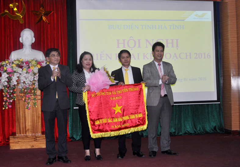 Bưu điện tỉnh Hà Tĩnh với mục tiêu doanh thu tăng trưởng 7% năm 2016