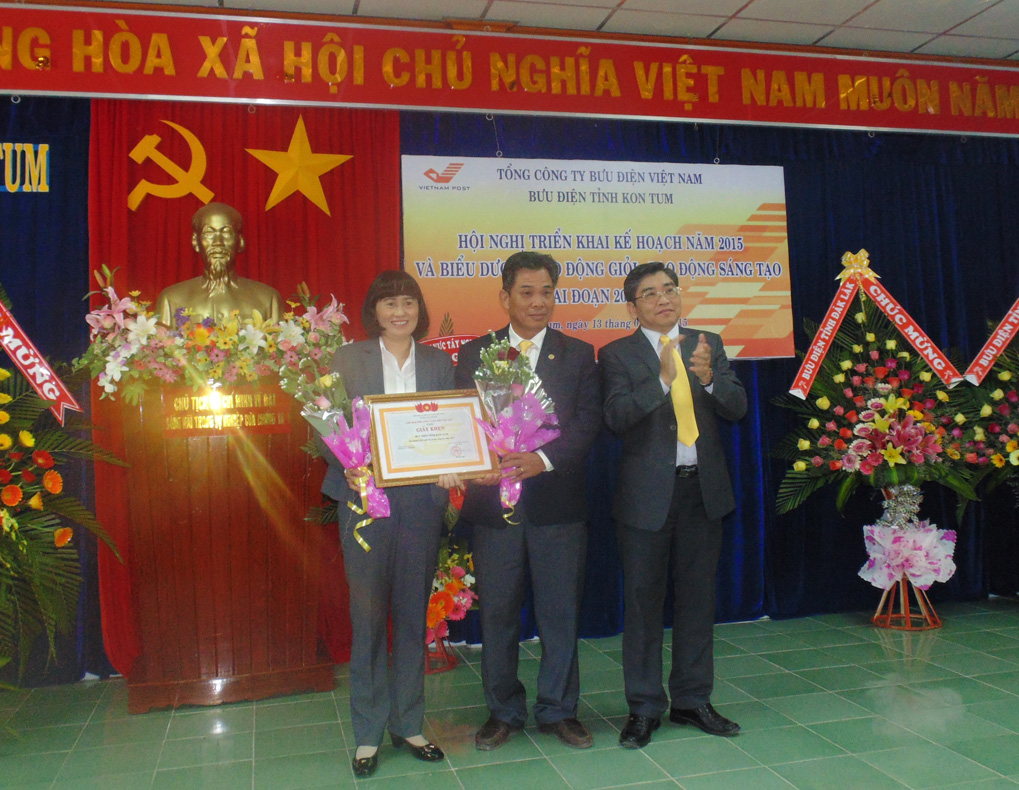 Bưu điện tỉnh Kon Tum triển khai kế hoạch năm 2015